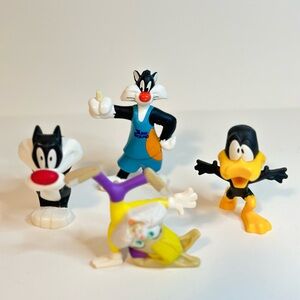 McDonald's 2020 Looney Tunes Happy Meal Collectible Toy Figure (Set of 4)